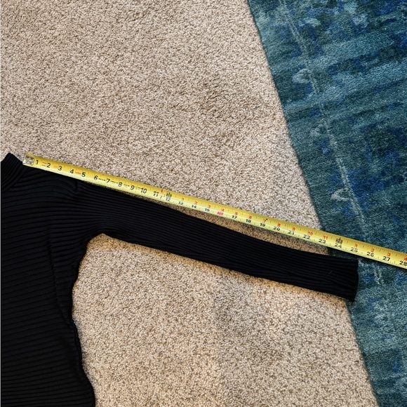 Exhibit A Black Ribbed Silk-Blend Mock Neck Long Sleeve Top Size Medium Preppy - Picture 9 of 11